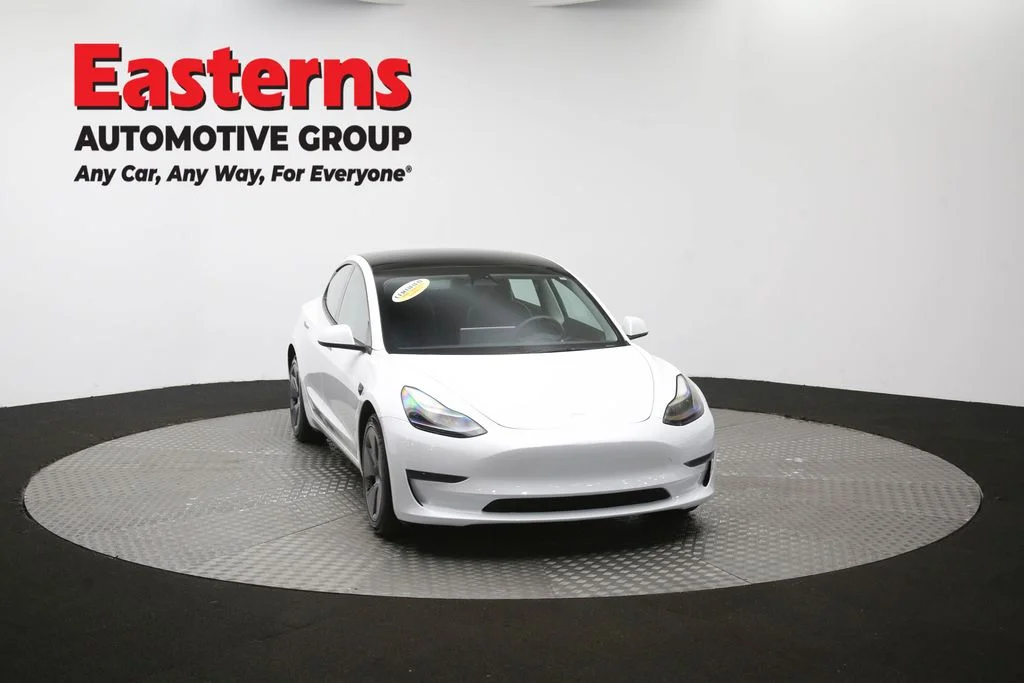 Used 2023 White Tesla Base image 47