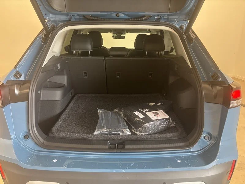 New 2026 Blue Volkswagen 2.0T SE image 10