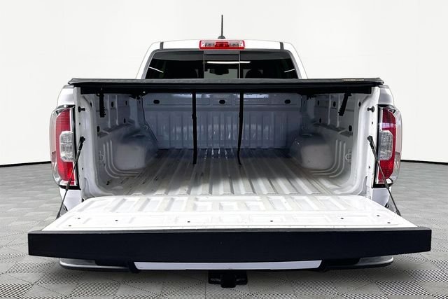 Used 2022 White GMC AT4 w/Leather image 7