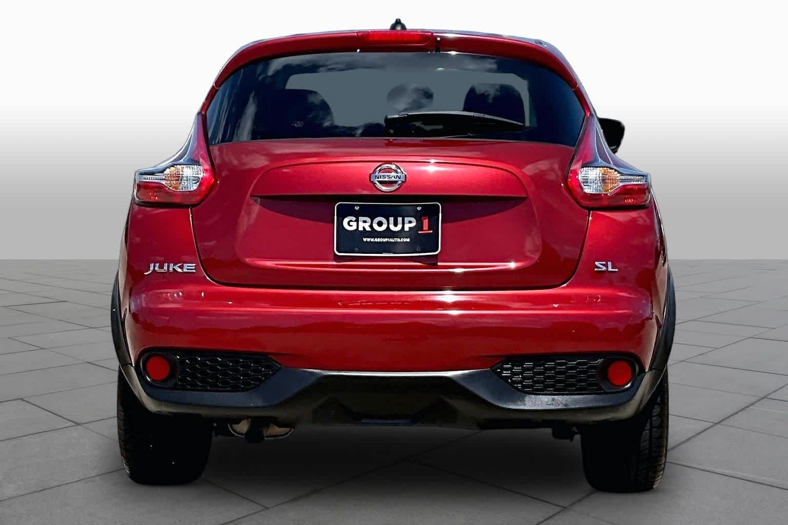 Pre-Owned 2017 Nissan JUKE SL