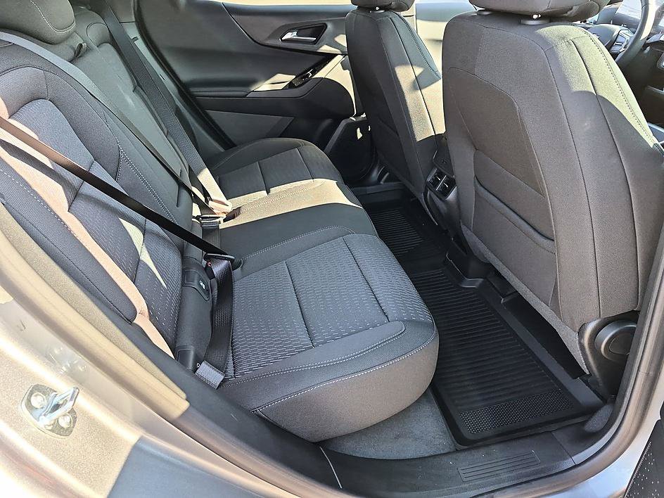2027 Chevrolet Equinox LT - Photo 33