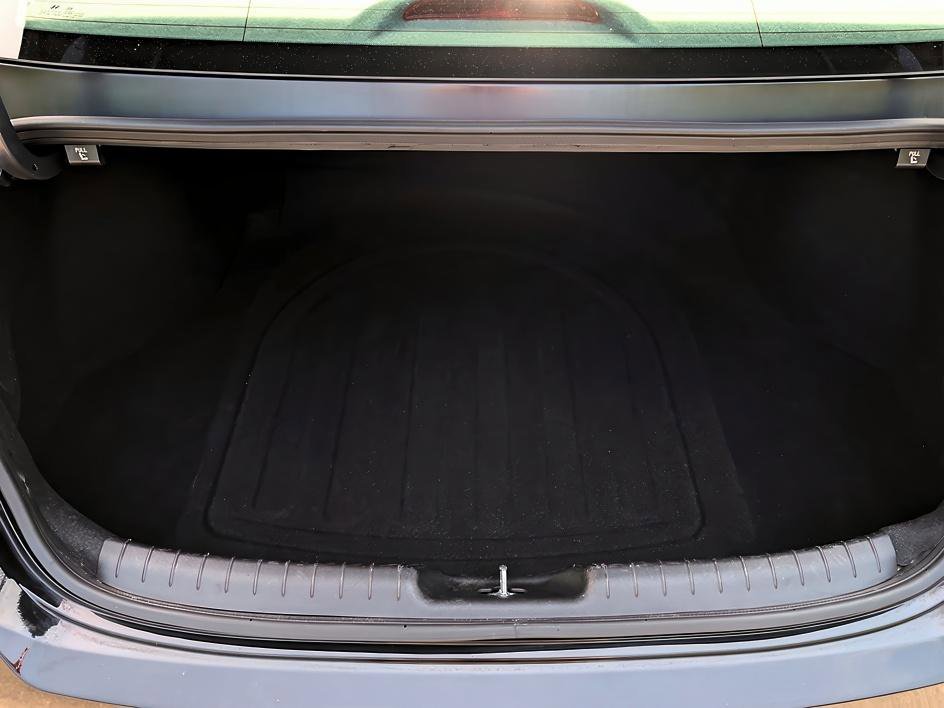 Used 2025 Abyss Black Hyundai SEL Convenience image 14