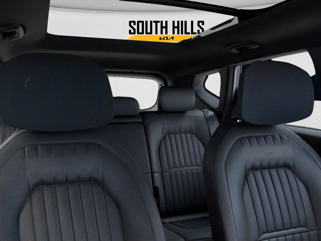 New 2027 White Kia X-Line S image 27