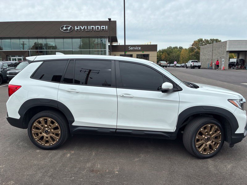Used 2022 White Honda EX-L image 2