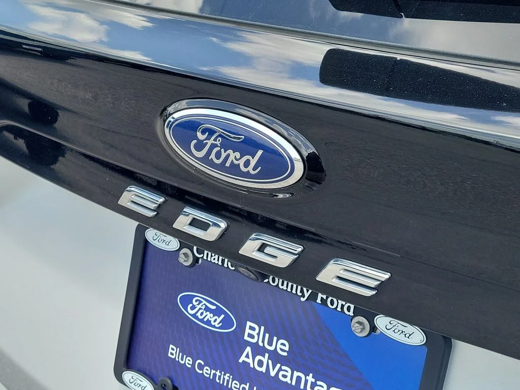 Certified Used 2023 White Ford SEL image 9