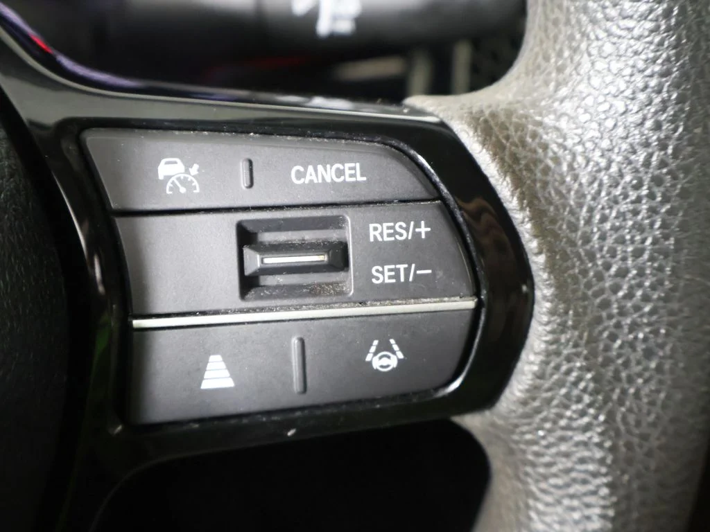 Used 2023 White Honda LX image 37