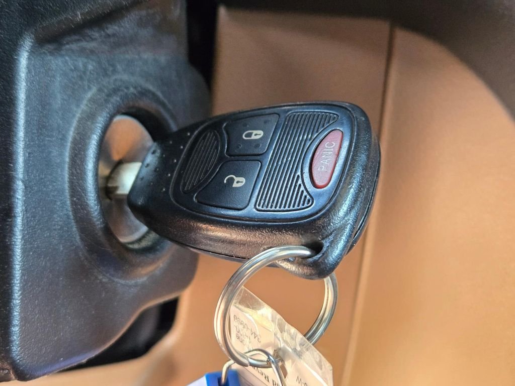 Used 2016 White Jeep Unlimited Sahara image 29