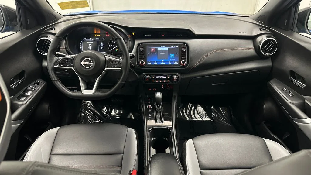 Used 2023 Blue Nissan SR image 19