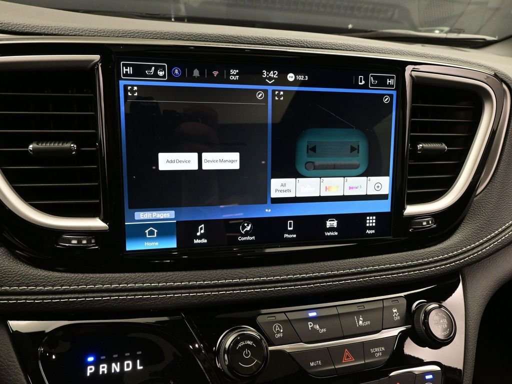 2026 Chrysler Pacifica Select - Photo 28