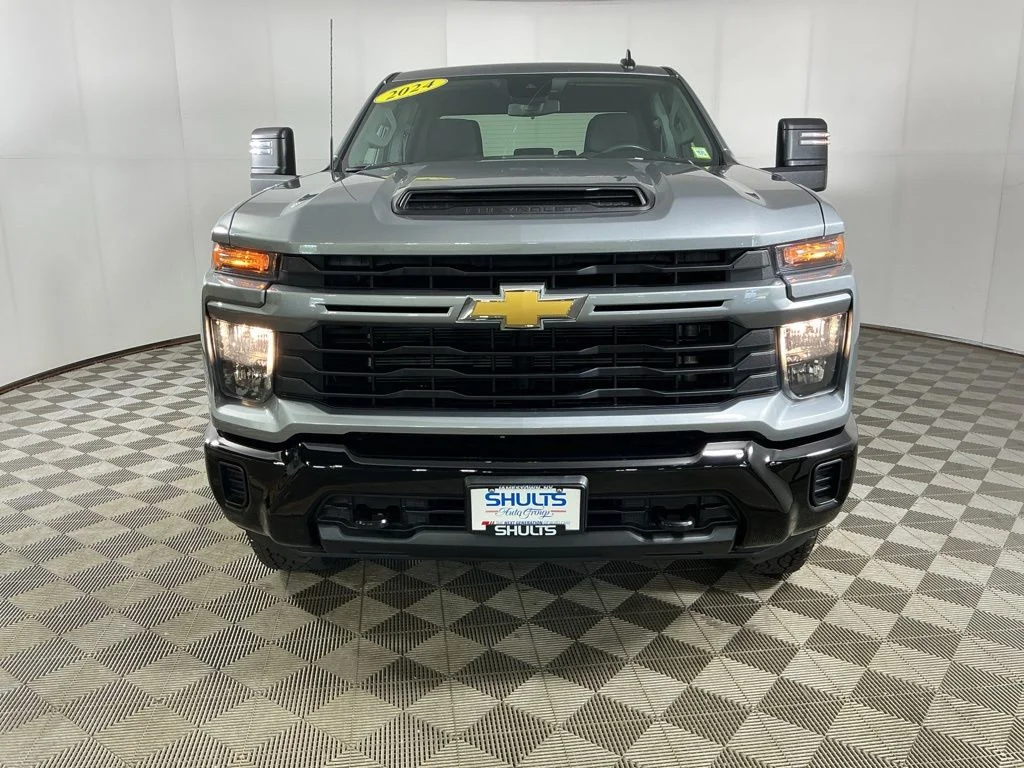 Used 2024 Gray Chevrolet Custom image 2