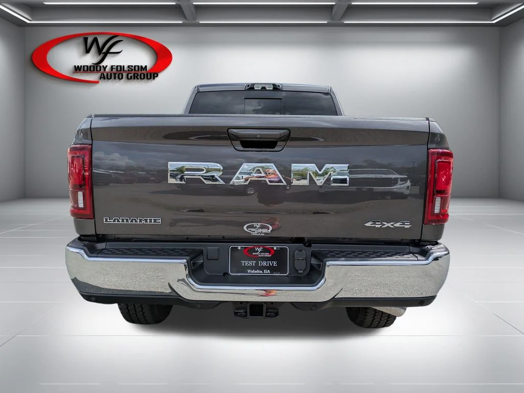 New 2026 Granite Crystal Metallic Clear-Coat Exterior Paint RAM Laramie image 6