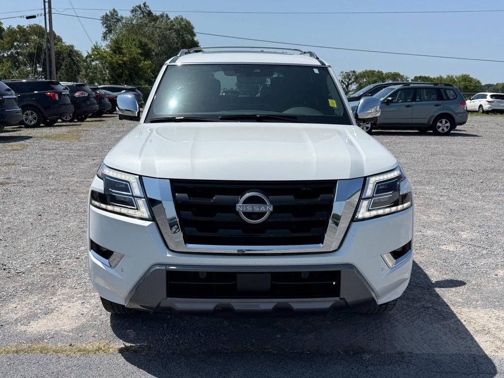 Used 2023 White Nissan Platinum image 23