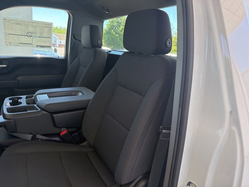 2025 GMC Sierra 2500HD Pro - Photo 7
