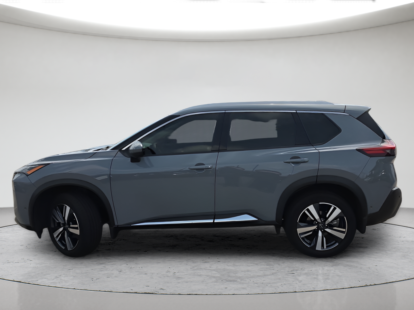 Used 2023 Boulder Gray Pearl Nissan SL image 7
