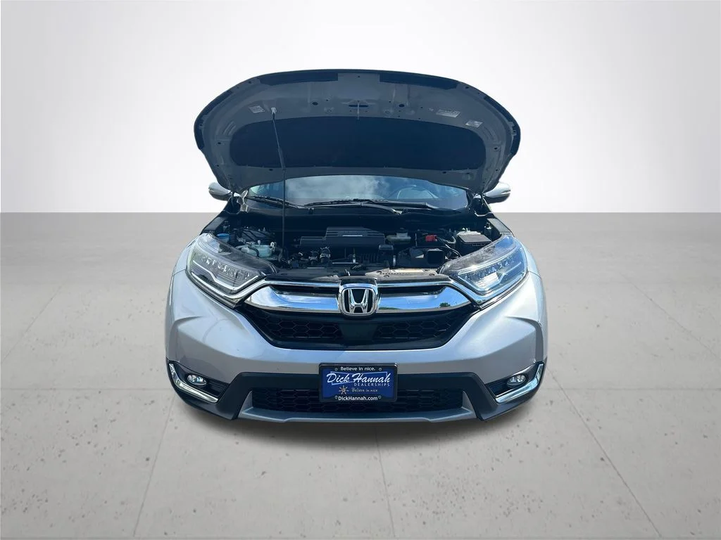 Used 2018 Silver Honda Touring image 4