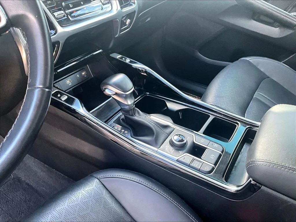 Certified Used 2023 Gray Kia SX image 23