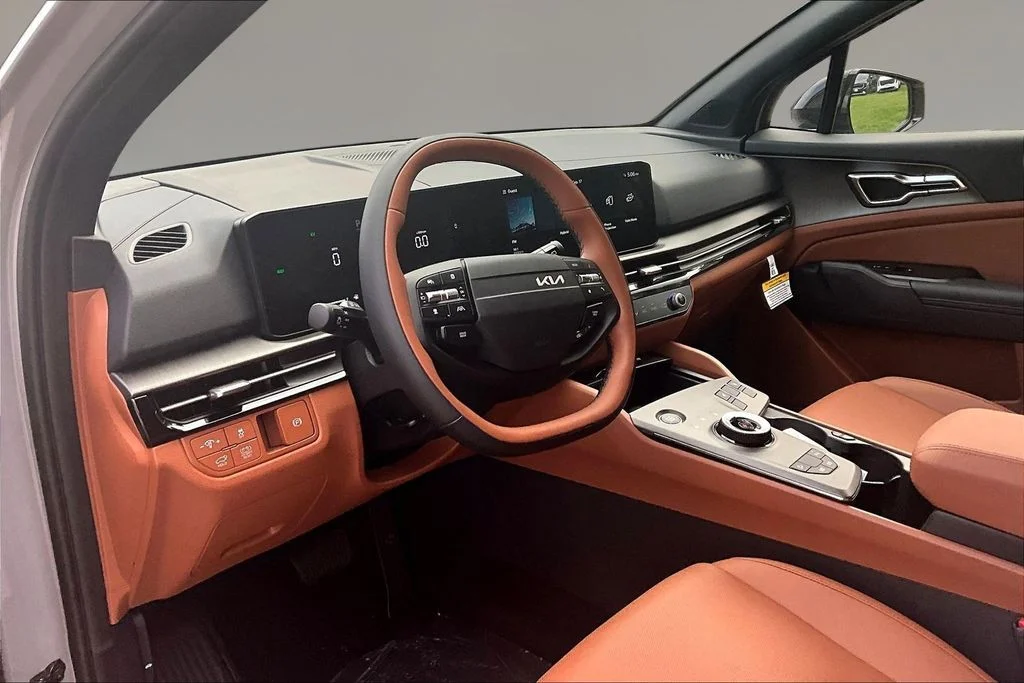 New 2027 Wolf Gray Kia X-Line image 7