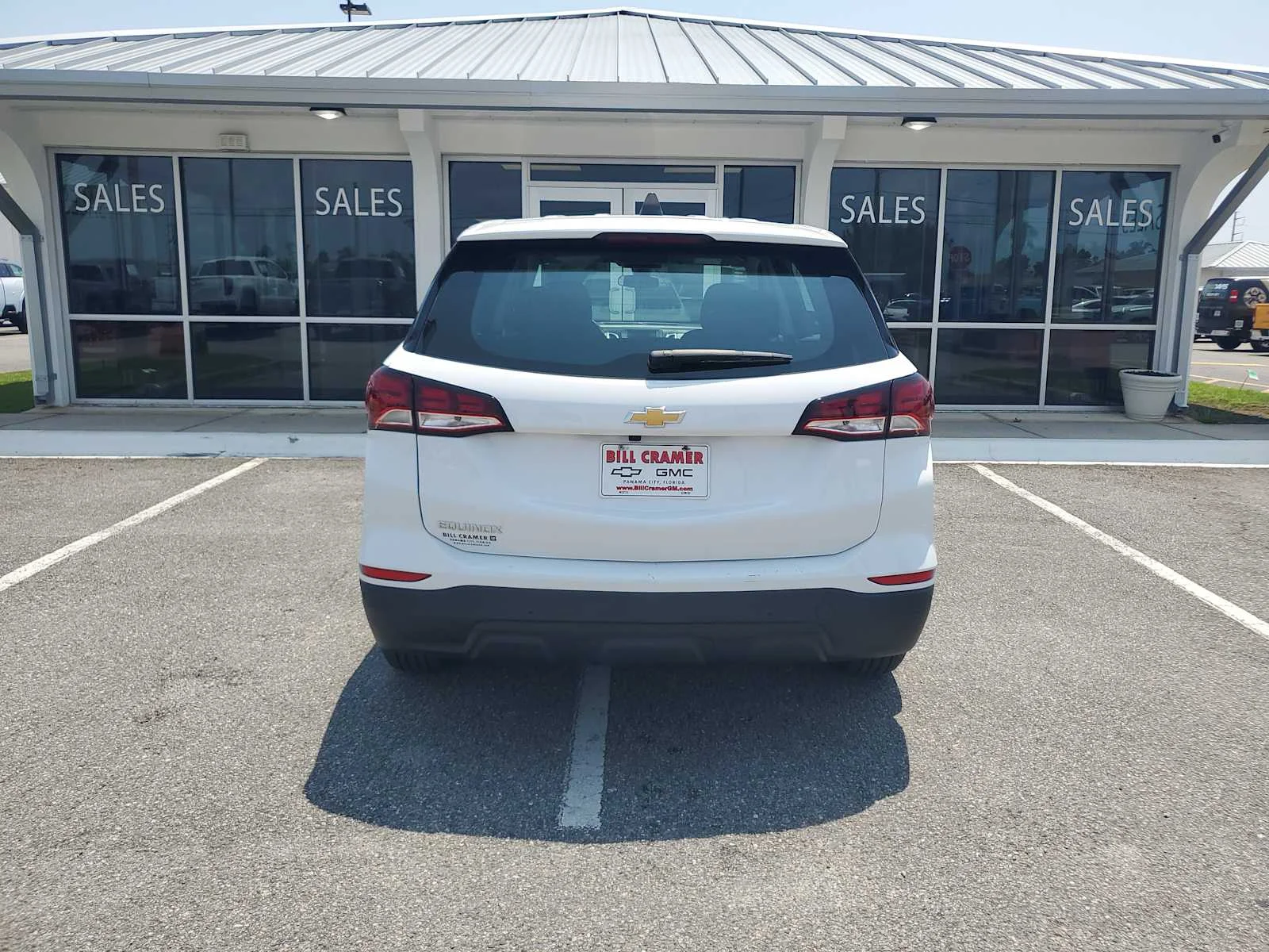Used 2024 Summit White Chevrolet LS image 4