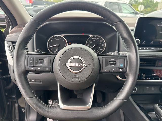 Used 2023 Black Nissan SV image 16