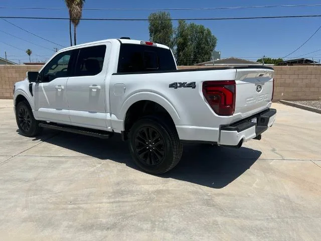 New 2025 Oxford White Ford Lariat® image 34