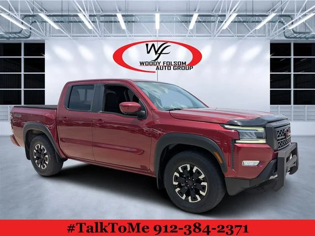 Used 2022 Red Nissan PRO-X image 1