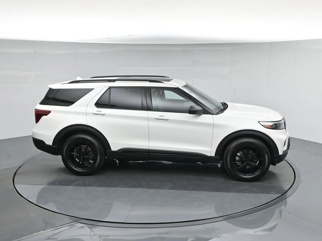 Used 2022 White Ford Timberline image 58