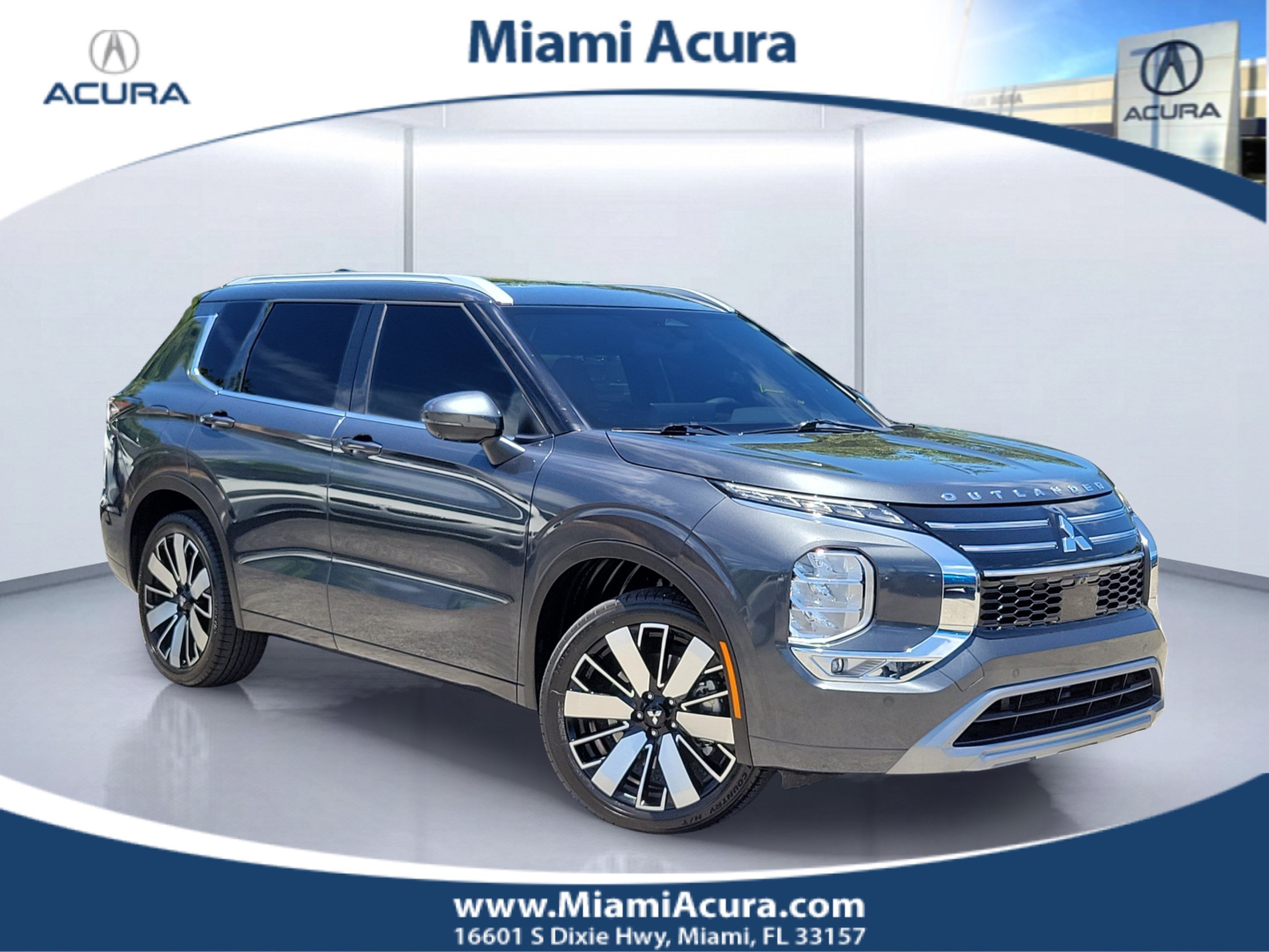 Used 2025 Graphite Gray Mitsubishi SEL image 1