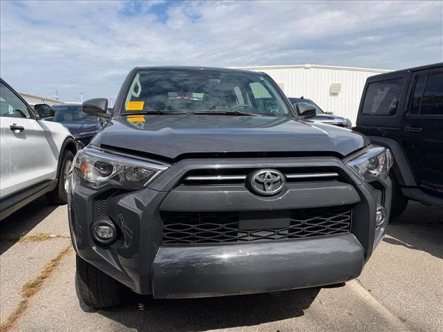 Used 2024  Toyota SR5 image 5