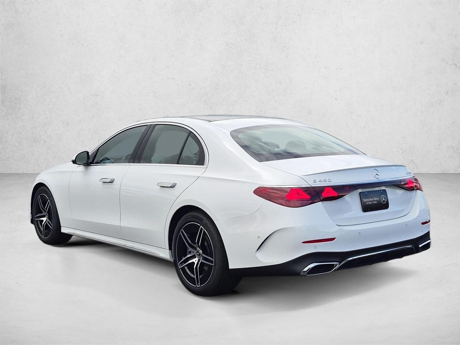 New 2027 Polar White Mercedes-Benz E450 image 9