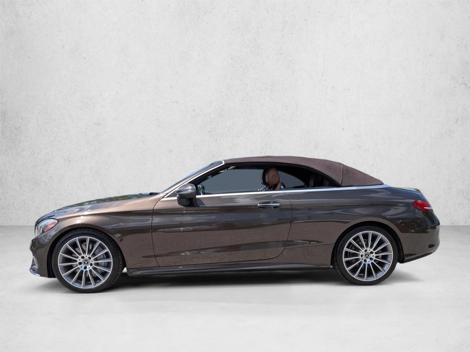 Used 2018 Dakota Brown Metallic Mercedes-Benz C 300 image 9
