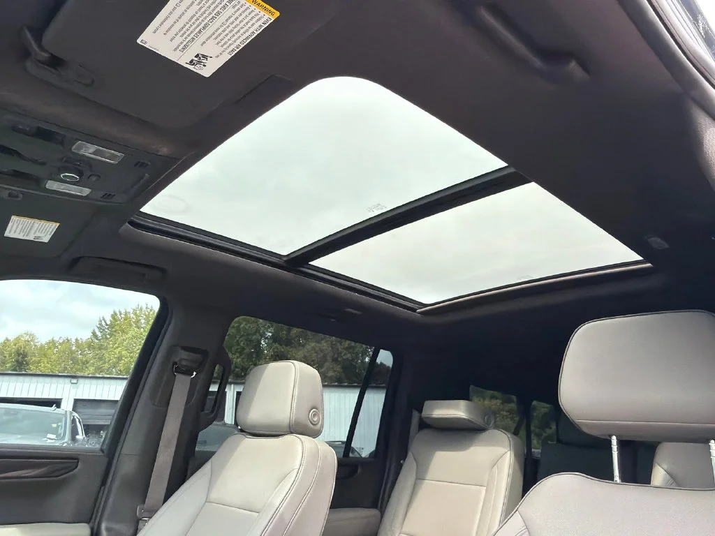 Used 2025 Blue GMC Elevation image 32