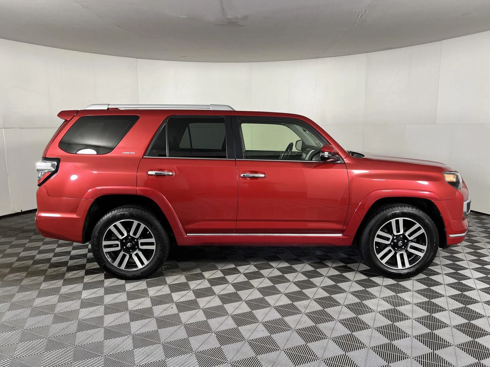 Used 2021 Rd Toyota Limited image 49