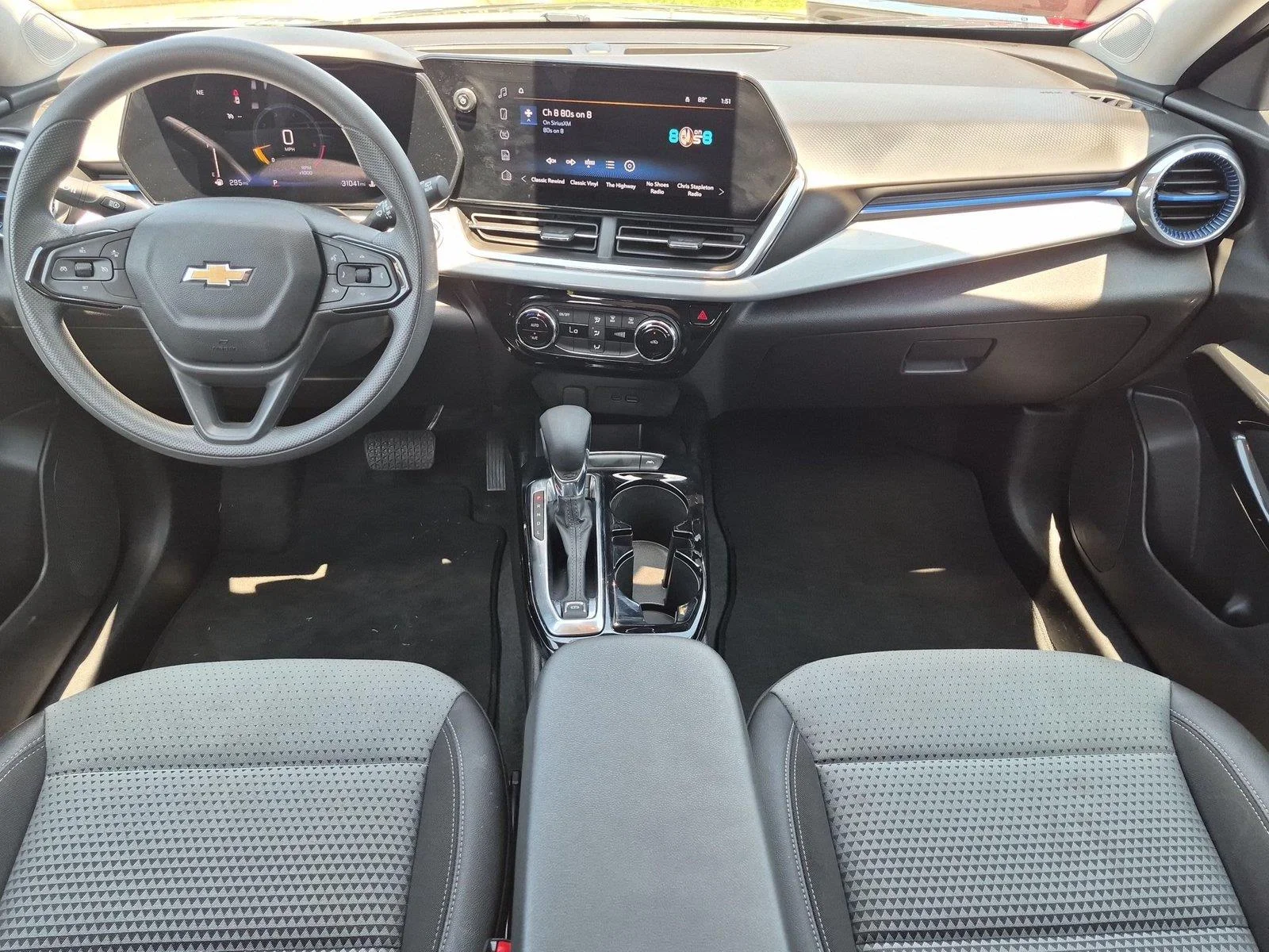 Used 2025 Cypress Gray Chevrolet LT image 32