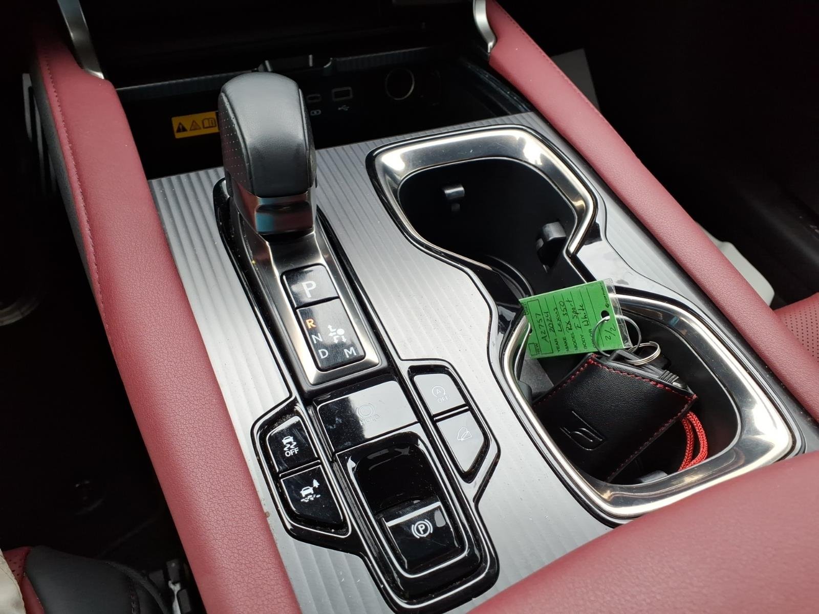 Used 2024 Ultra White Lexus F SPORT Handling image 22