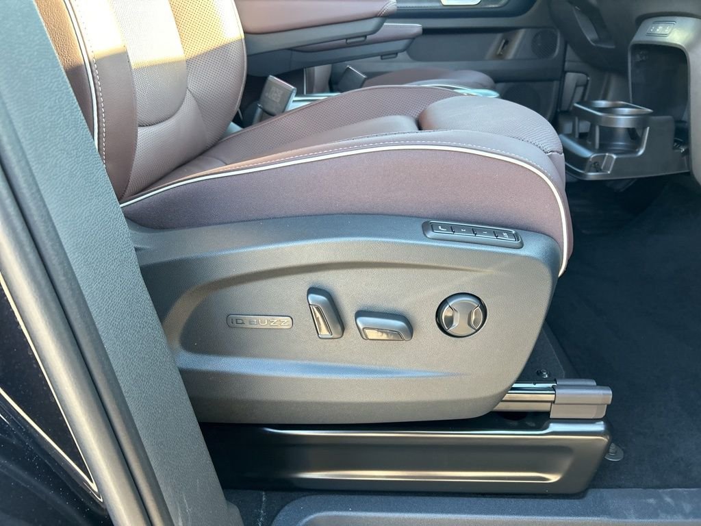 2025 Volkswagen ID. Buzz PRO S - Photo 39