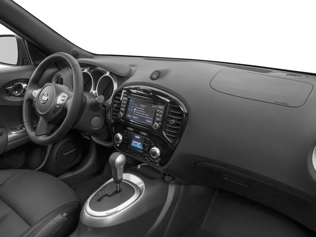 Used 2016 Brilliant Silver Nissan SL image 15