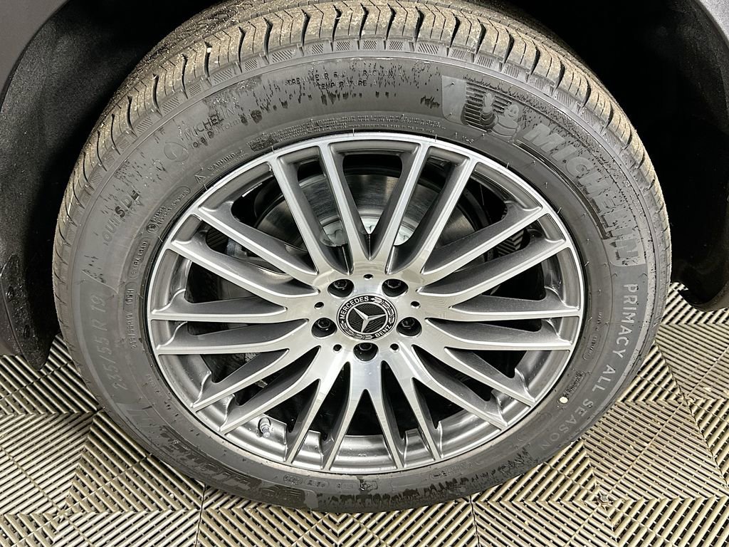 New 2026 Black Mercedes-Benz GLC 300 image 61