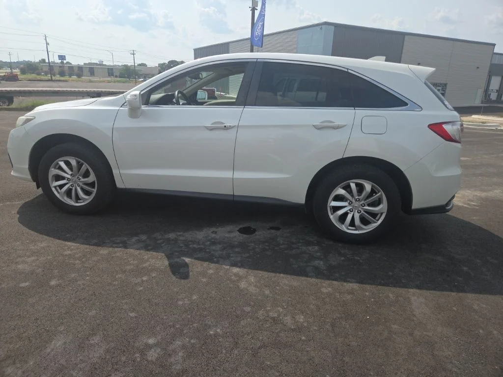 Used 2016  Acura Base image 8