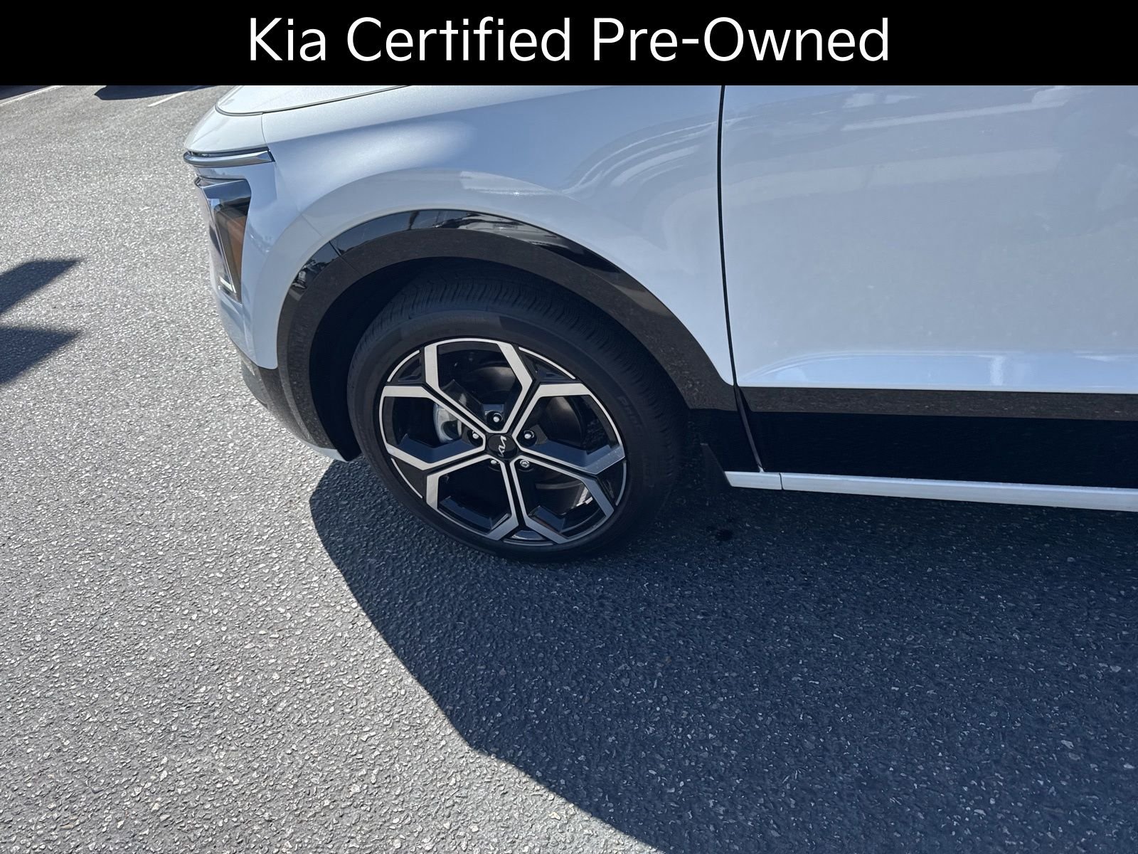 2025 Kia Niro EX Touring - Photo 16