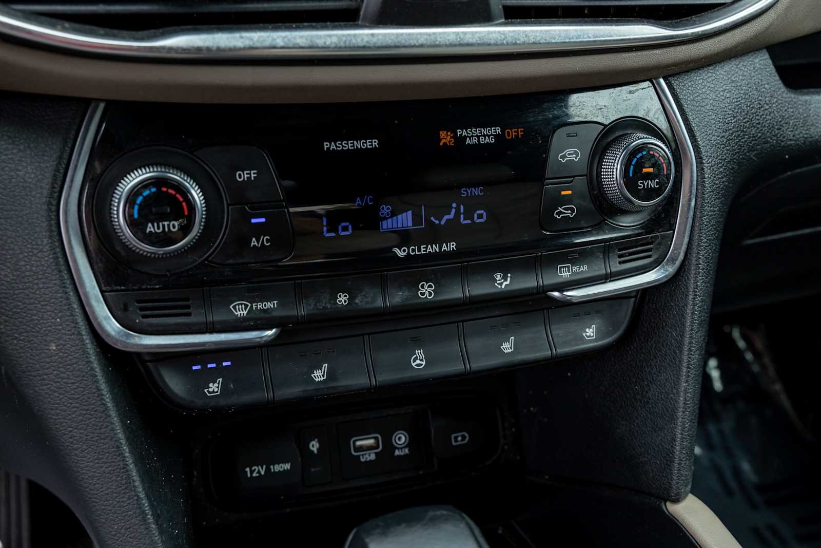 Used 2020 Twilight Black Hyundai Limited image 21