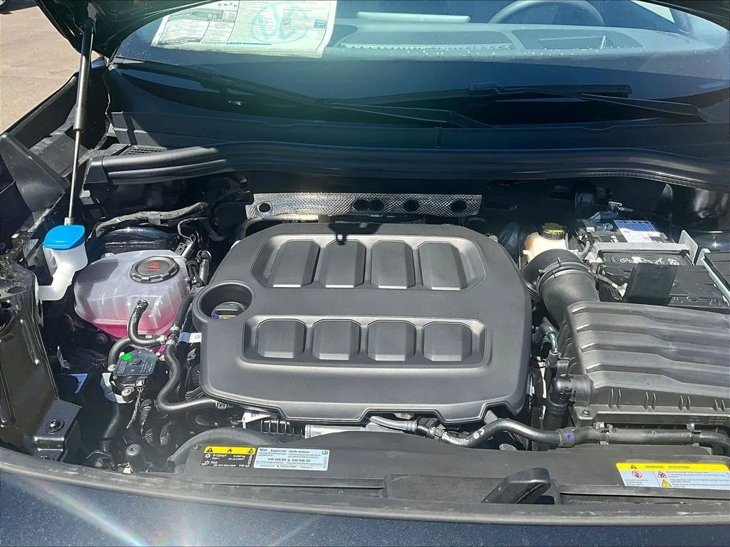 New 2026 Deep Black Pearl Volkswagen 2.0T SE R-Line Black image 12