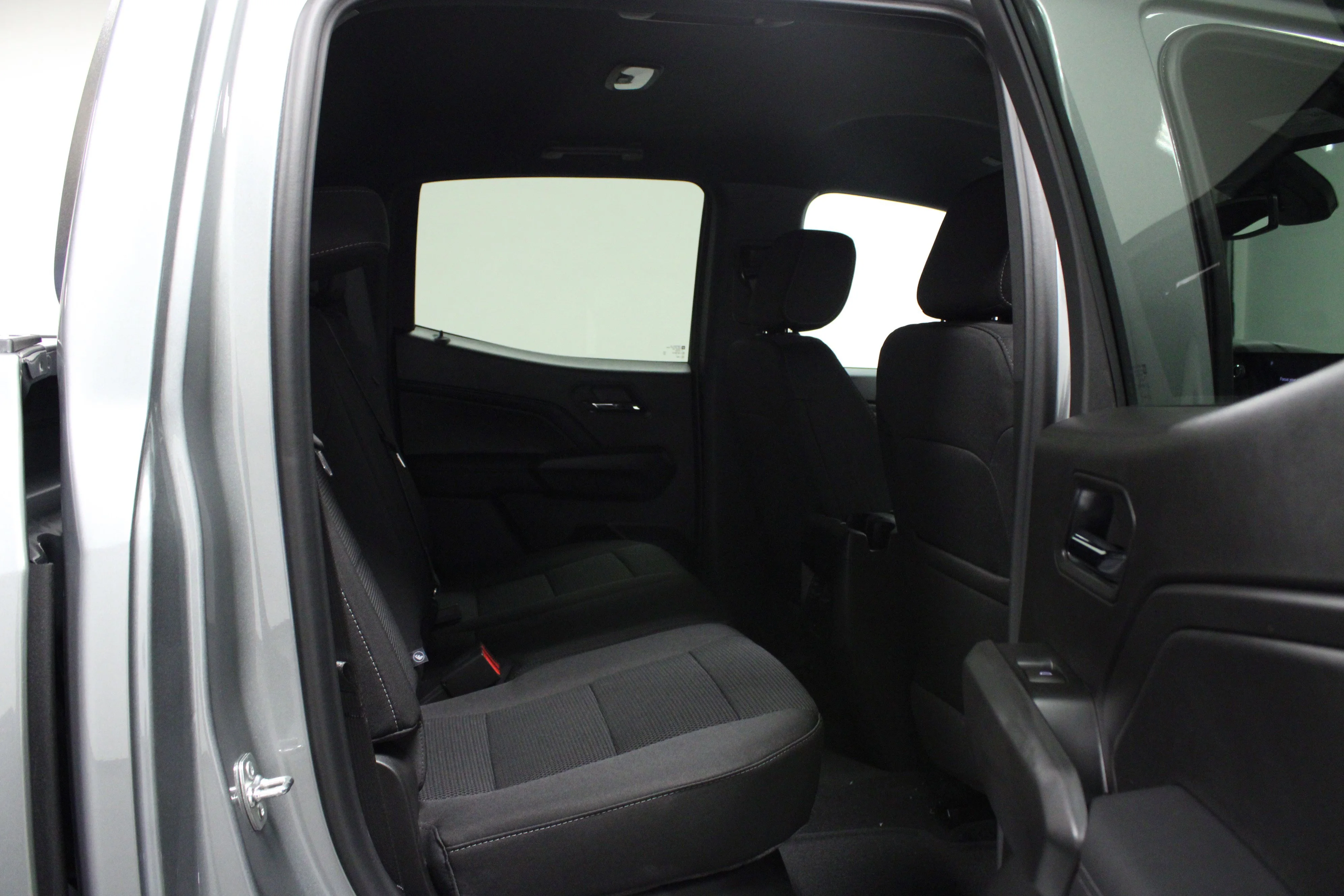 New 2026 Ebony Twilight Metallic GMC Elevation image 15