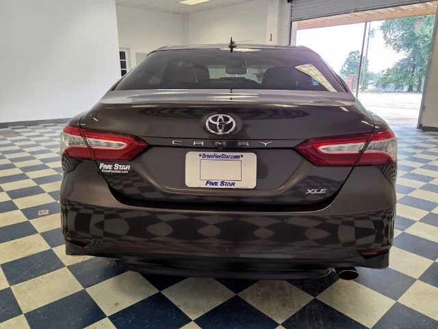 Used 2018 Brown Toyota XLE image 6