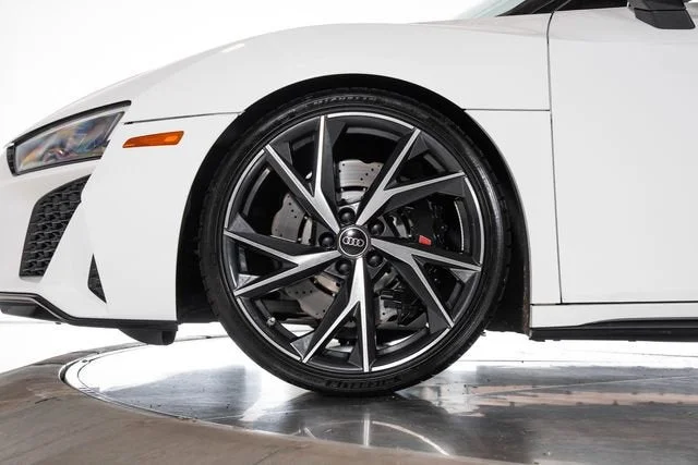 Used 2023 Ibis White/Black Roof Audi V10 performance image 11