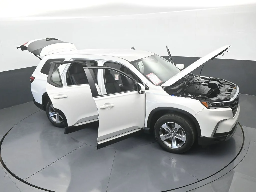 Used 2025 White Honda EX-L image 74