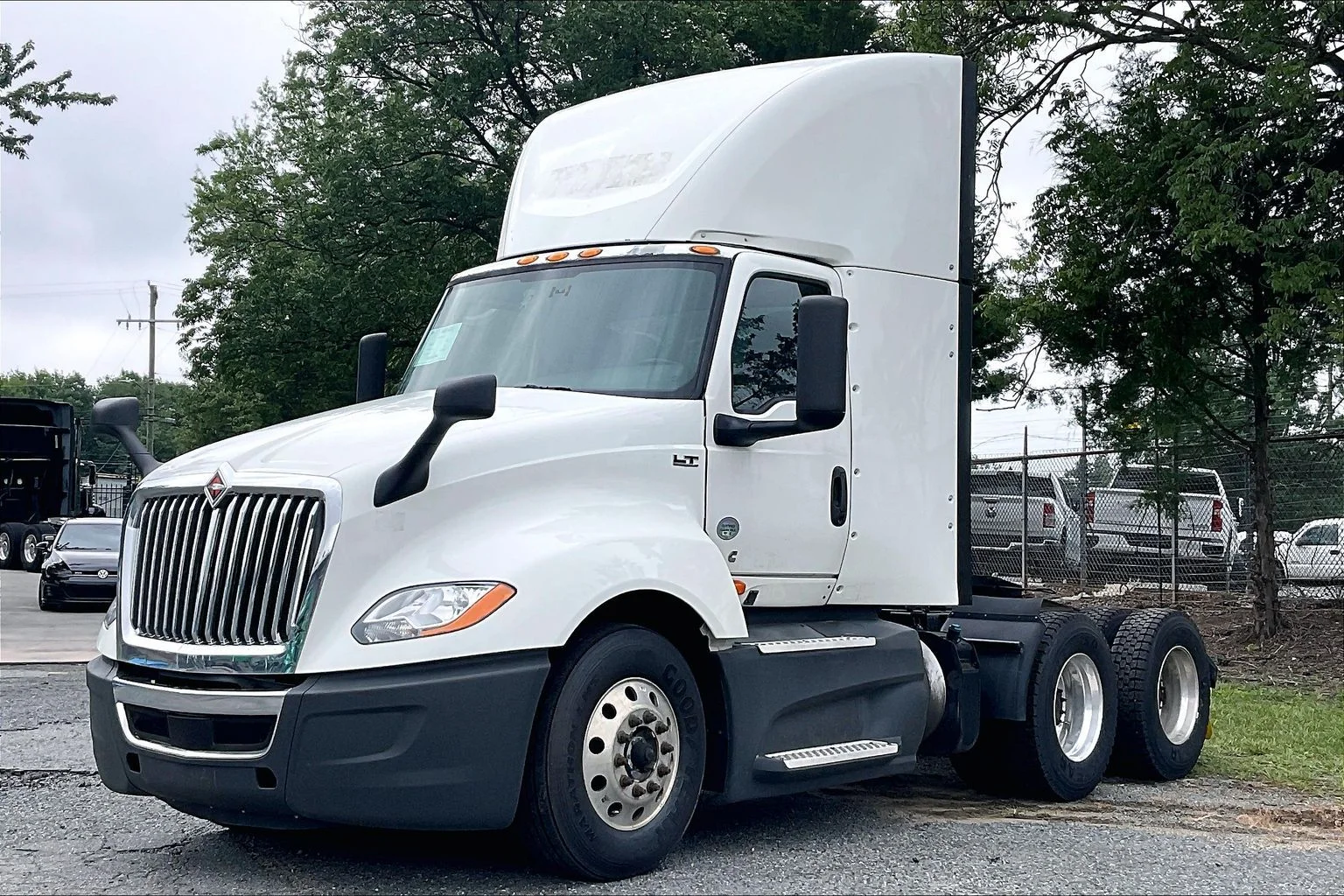 Used 2022 WHITE International  image 2