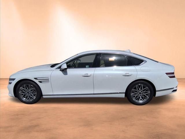 Used 2025 White Genesis 2.5T image 8