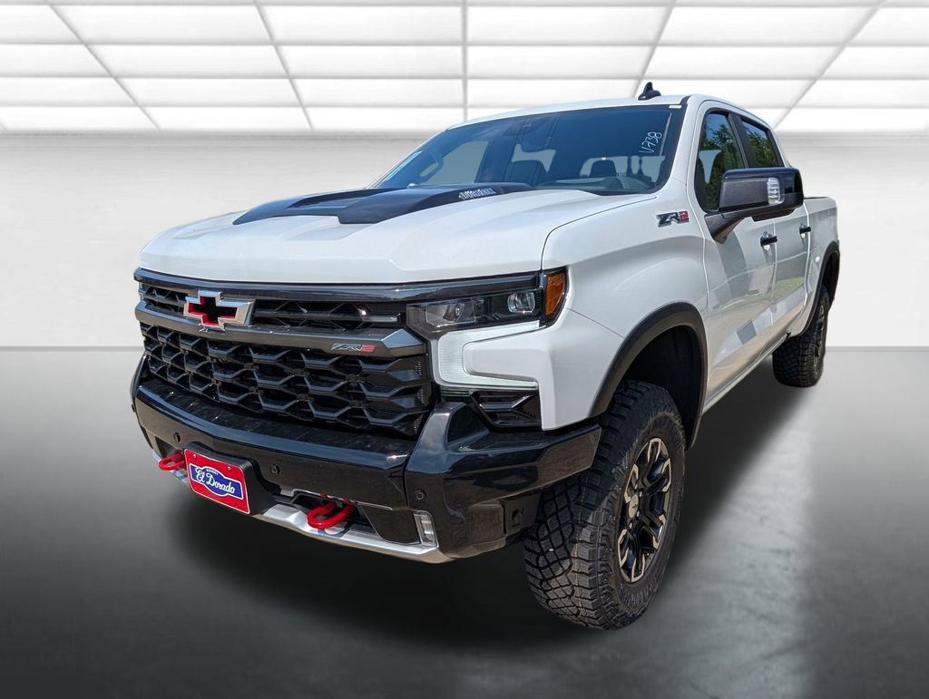 New 2026 Summit White Chevrolet ZR2 image 28