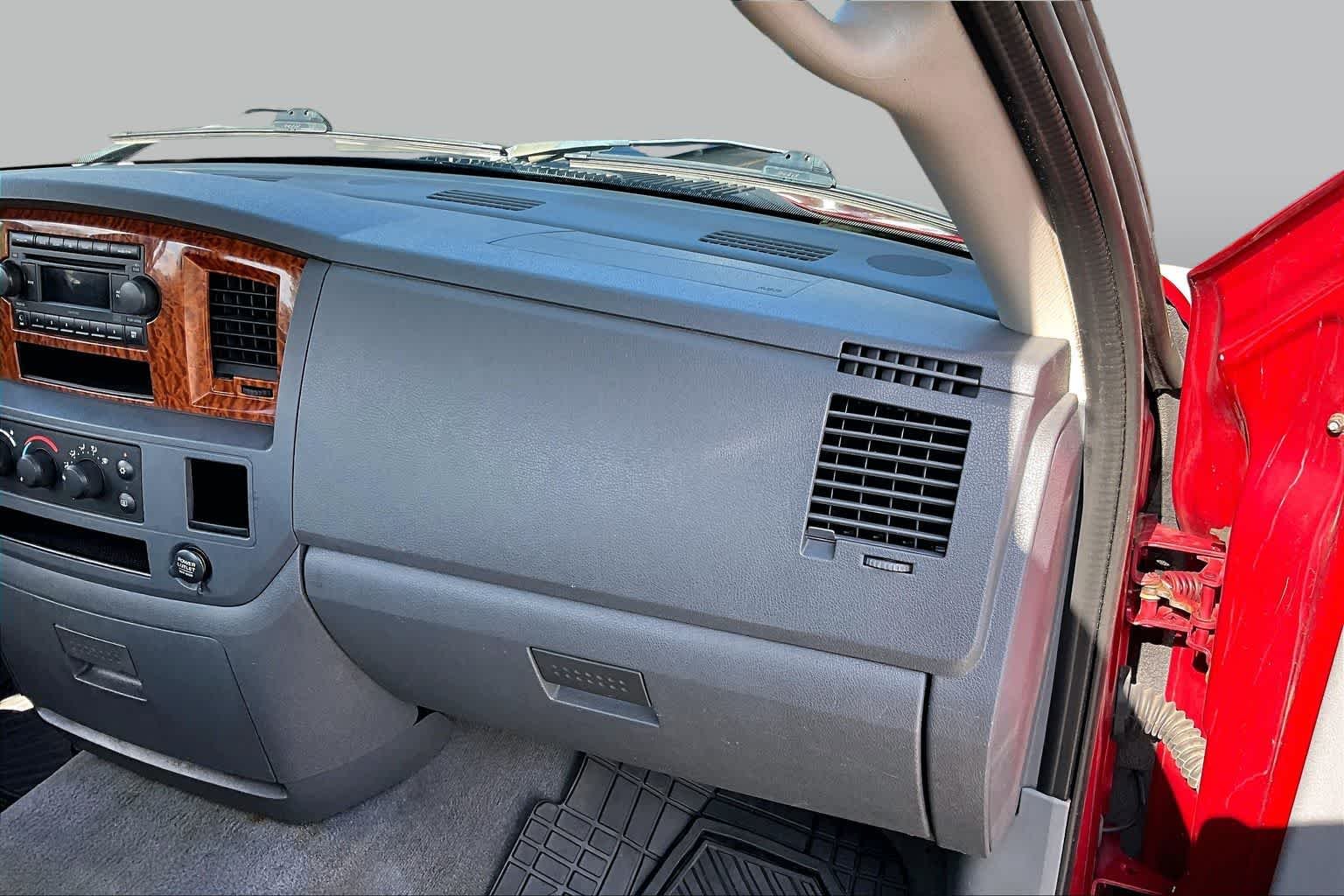 Used 2006 Inferno Red Crystal Pearl Dodge ST image 18