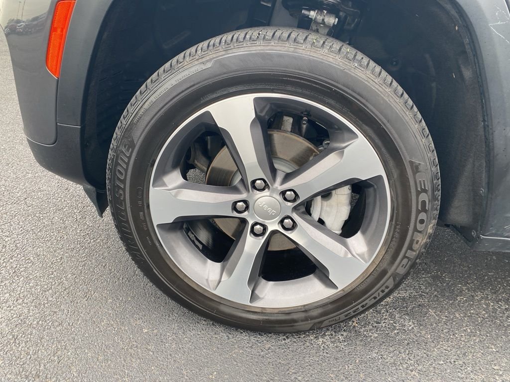 Used 2024 Gray Jeep Limited image 48